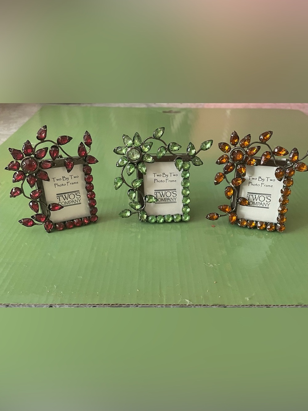 Set of 3 Crystal Gems Leaf Photo Frames